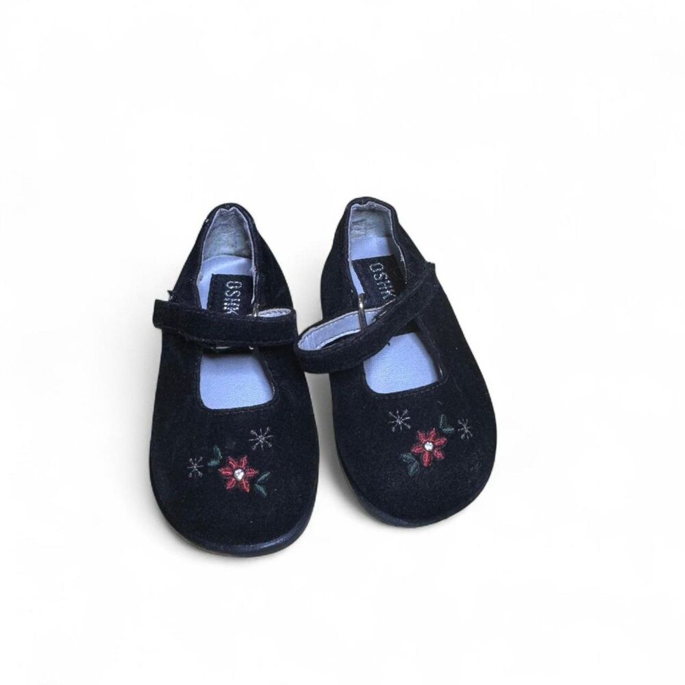 Osh Kosh Black Velvet Mary Jane Shoes With Flower Detail Size 2